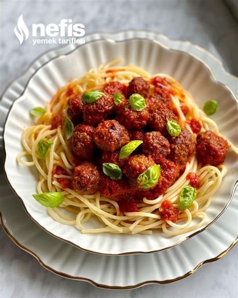 Soslu Köfteli Makarna Nefis Yemek Tarifleri