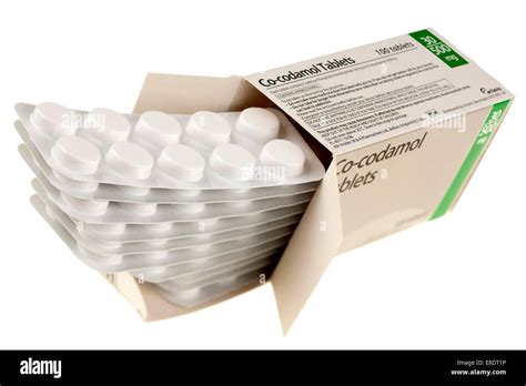 Box Of 100 30 By 500 Mg Cocodamol Tablets Co Codamol Stock Photo Alamy