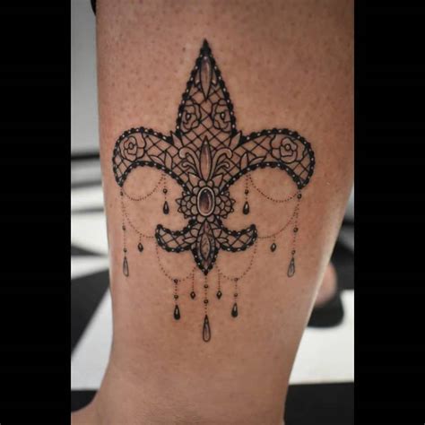 103 Best Lace Tattoos [2024 Inspiration Guide]