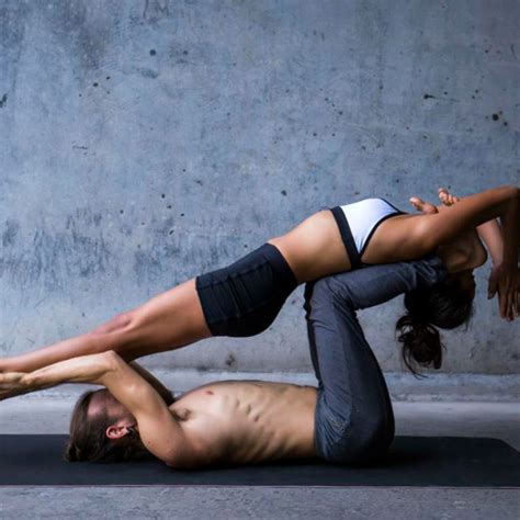 Posturas De Yoga Para Practicar En Pareja Let S Kinky