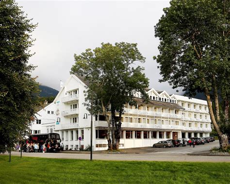 KINSARVIK FJORDHOTEL - Prices & Hotel Reviews (Norway - Western Norway)