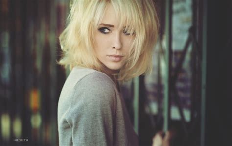 Short Hair Blonde Wallpapers Alysha Nett 1280x804 Wallpaper Teahub Io