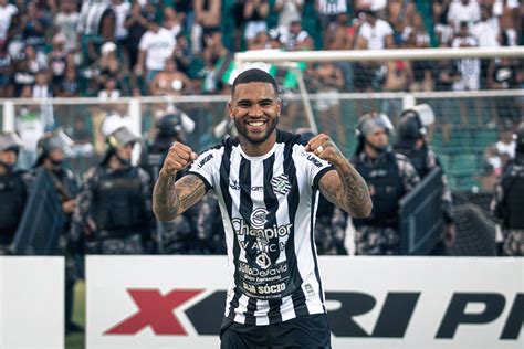 Santa Cruz Encaminha Acerto Jhon Cley Ex Vasco E Figueirense Para