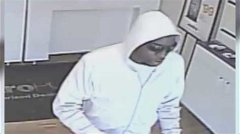 Suspect Sought In Point Breeze Armed Robbery 6abc Philadelphia