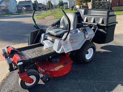 Exmark Quest Heavy Duty Zero Turn Mower Brand New W Rear Bagger