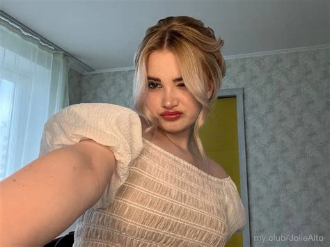 Kira Free Photos 29 Nude Pics XHamster