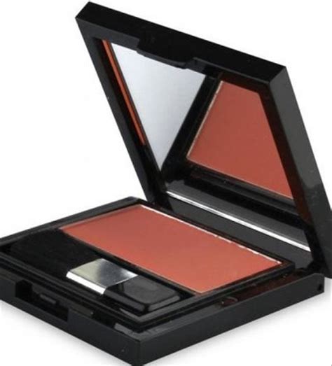 Female Daily Editorial Nggak Suka Blush Pinkish Ini 3 Blush Warna Nude Yang Layak Dicoba