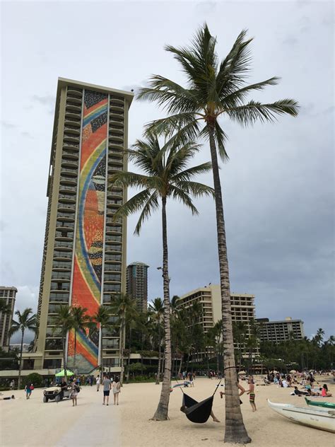 Review Hilton Hawaiian Village Waikiki Beach Resort Honolulu Hawaii