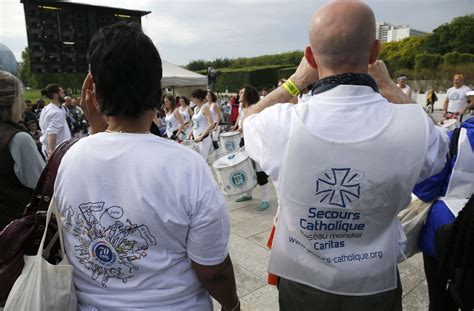 Pauvret Le Secours Catholique Alerte Sur La Pr Carit Croissante Des