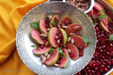 Amrood aur anar fruit chaat -guava and pomegranate salad | Mildly Indian