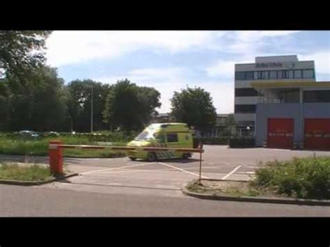 Ambulance Met Spoed Naar Slauerhoffweg Youtube