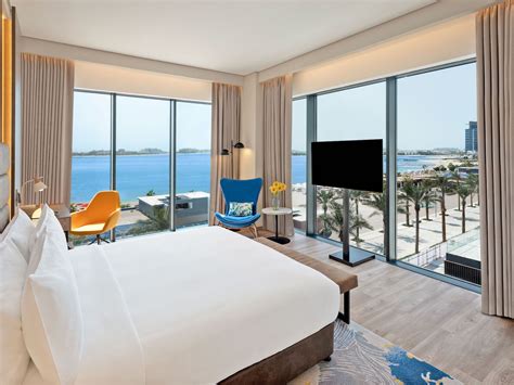 IHG Opens Beachfront Voco Hotel On Dubai S Palm Jumeirah