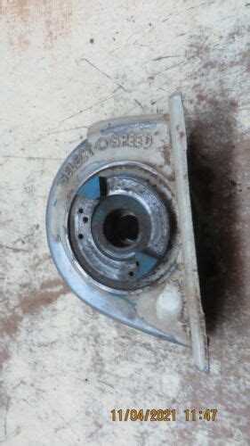 Ford 501 601 701 801 901 2000 4000 Tractor Select O Speed Shifter Housing Ebay