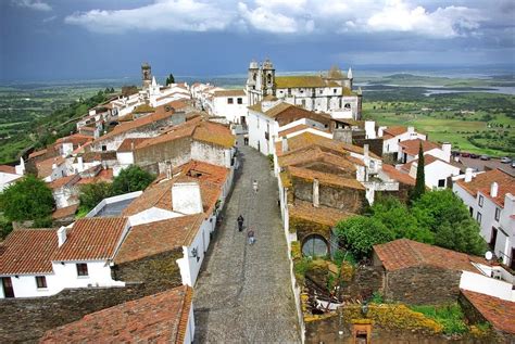 Monsaraz El Pueblo Más Bello De Alentejo