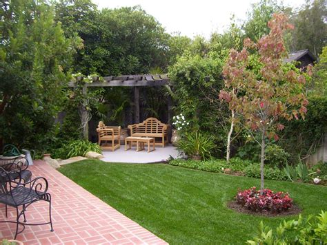 20 Extraordinary Patio Landscaping Designs - Home Decoration and ...