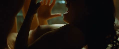 Naked Jennifer Ulrich In Zimmer