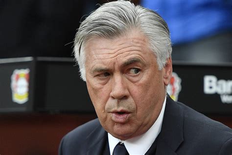 Carlo Ancelotti es el nuevo director técnico de Nápoles