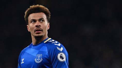 Premier League Fußballstar Dele Alli spricht über Misshandlung und