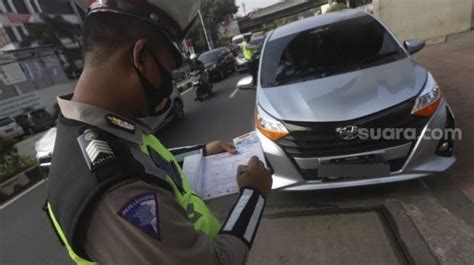 Viral Polisi Ini Hentikan Suzuki Jimny Caribian Alasannya Bikin