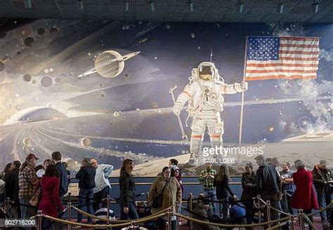 National Air And Space Museum Imax Theater Photos and Premium High Res ...