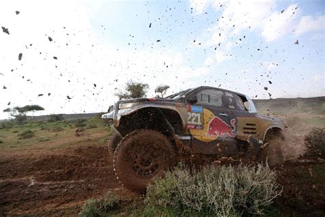 De Mevius Leads The Dakar After First Stage As Loeb And Al Attiyah Lose