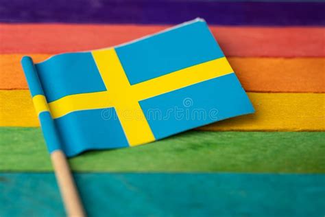 Bandera De Suecia LGBT Símbolo Sueco De Tolerante Arco Iris Gay De La Muestra Ilustración del