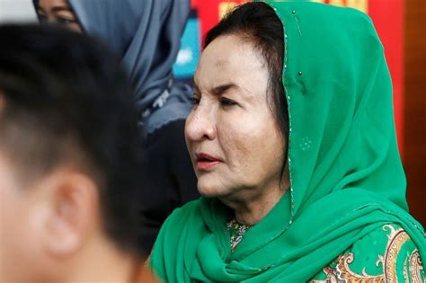 Malaysia Ex Pm Najibs Wife Rosmah Arrested By Anti Graft Agency