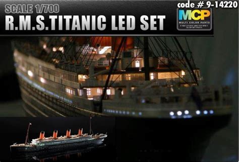 Titanic Led Model