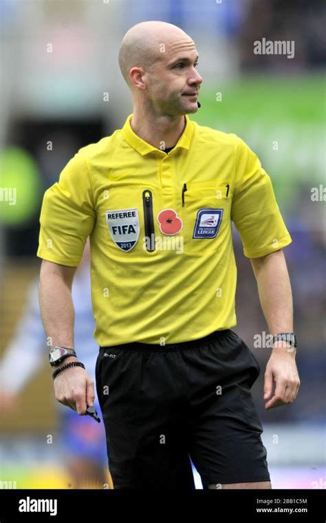 Anthony Taylor, match referee Stock Photo - Alamy