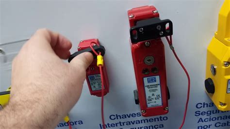 Chave de Intertravamento de Segurança Dicionario de Elétrica e