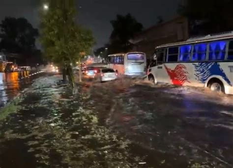 La Jornada Fuerte Lluvia Provoca Severos Encharcamientos En Ecatepec