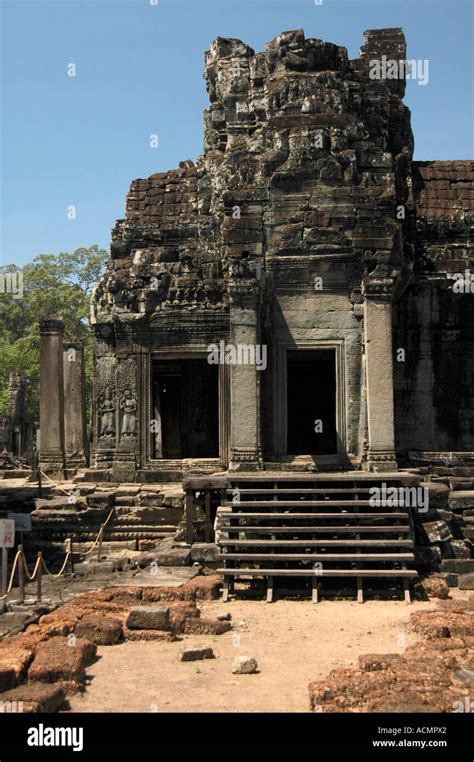 Historic Cambodian architecture Stock Photo - Alamy