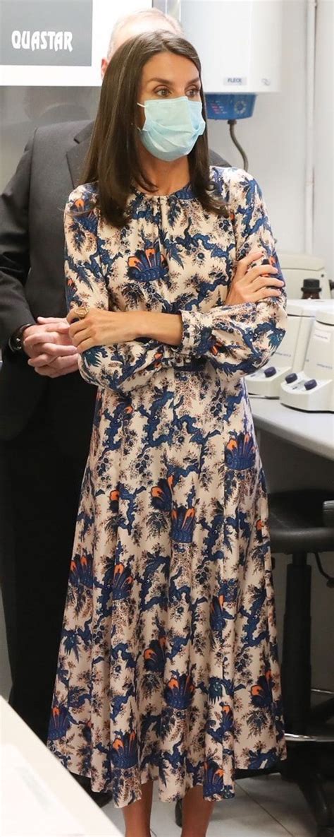 Pin De Sophie Neveu En Letizia Of Spain Reina Letizia Moda Vestidos