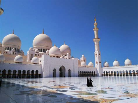 Beautiful Mosques Of The Uae