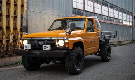 1992 Nissan Safari (Patrol) 4x4 - 2800 miles! | AdamsGarage - SODO-MOTO