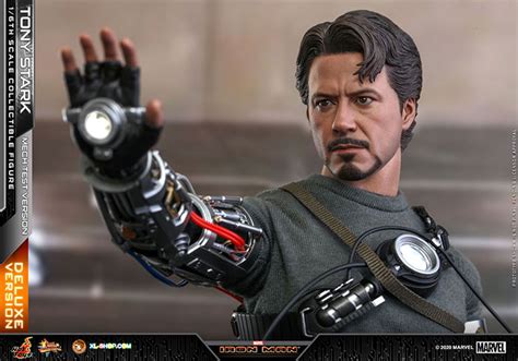Hot Toys MMS582 Iron Man 1 6th Scale Tony Stark Mech Test Version Collectible Figure