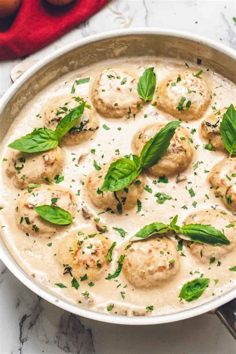 Creamy Chicken Meatballs - Easy Chicken Recipes (HOW TO VIDEO)