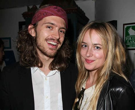 Dakota Johnson's 6 Siblings: Everything to Know