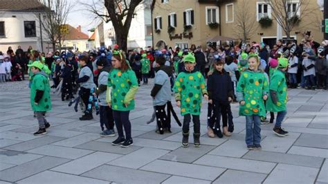 Faschingsumzug Purgstall Unterwasserwelt auf dem Kirchenplatz NÖN at