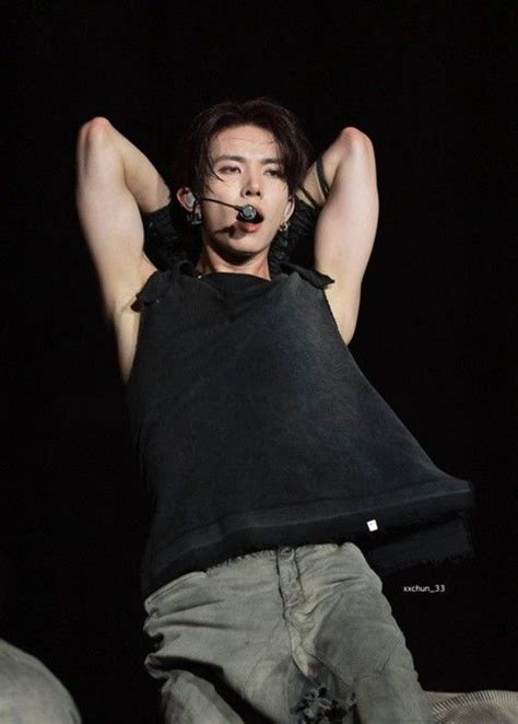 Pin by 𝓳𝓪𝔂𝓶𝓪𝓰 on ᴇɴʜʏᴘᴇɴ Hot asian men Asian men Hot korean guys