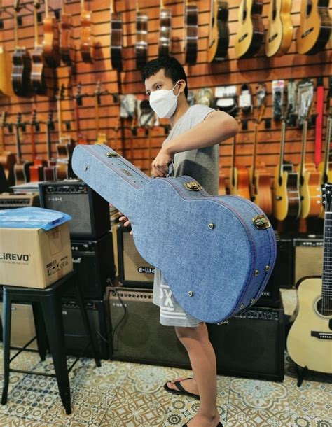 Martinez Guitar - Home