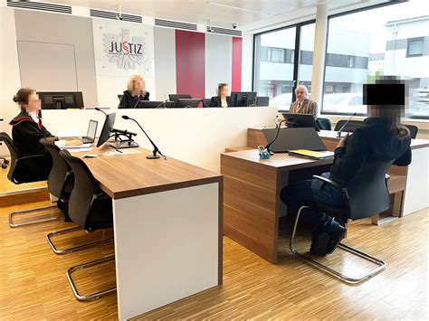 Geldbuße für Mann aus Bezirk Oberpullendorf 2 507 Sex Anrufe bei Hotline der Verkehrsbetriebe