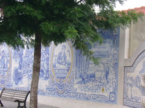 Painel de Azulejos de Cruz da Légua Porto de Mós All About Portugal