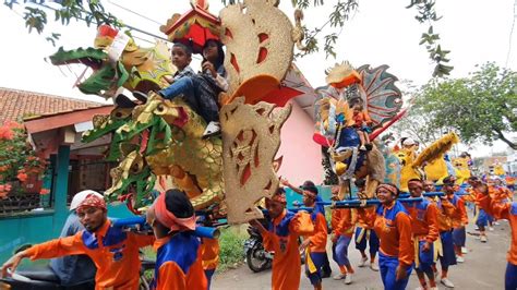 Arak Arakan Dijalan Sisingaan Maman Group Live Bobodolan Rancaekek