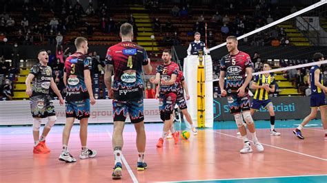 Pallavolo Cev Champions League Perugia Mette La Col Sul