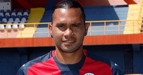 As Felicit El Gullit Pe A Al Fas En Su Aniversario El Gr Fico