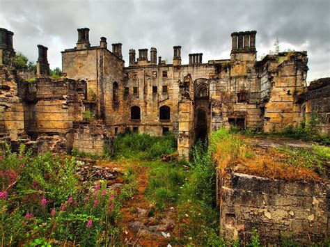 Abandoned Scotland Dunmore House Abandoned Places Scottish Castles