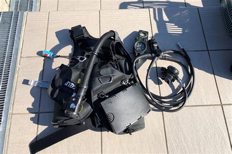 ダイビングのBCDの値段と相場について【安いのでOK】 | 部長の水中写真と秘密のダイビングログ