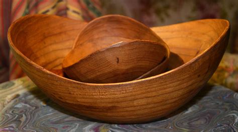 Set of Hand-carved Wooden Bowls | Collectors Weekly