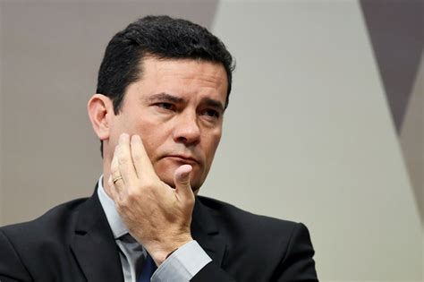 Moro adia ida à Câmara para falar sobre mensagens vazadas